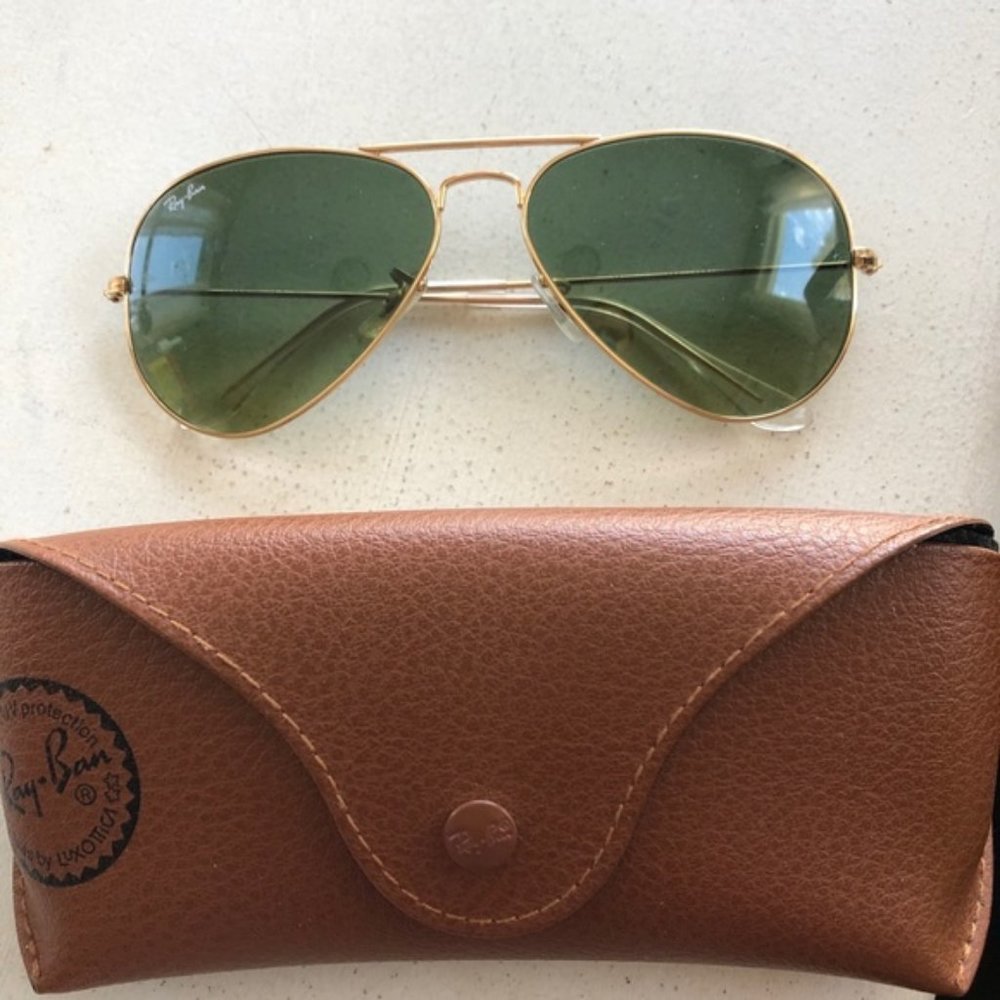 Classic Ray-Ban Aviators